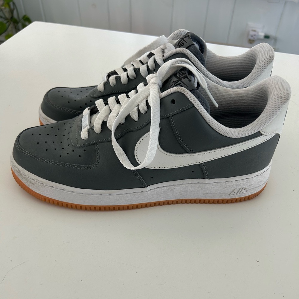 Nike Air Force 1 size 10